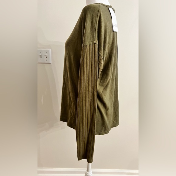 Wonderly Women’s Knit Top Blouse - Picture 4 of 8